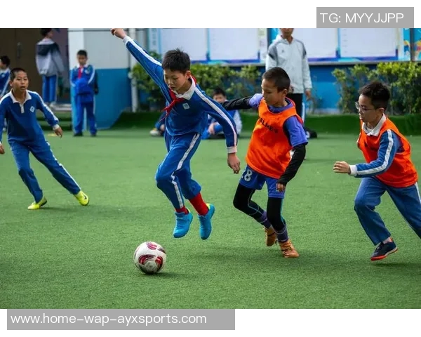 北京少年足球培训助力青少年成长与发展开启足球梦想新征程